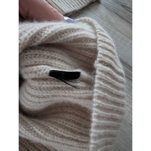 Jenni Kayne Cashmere Cocoon Cardigan in the color Oatmeal/Ivory, Small (A8) - Picture 5 of 5